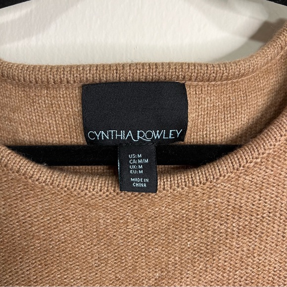 Cynthia Rowley Wool Blend Ribbed Cuffs Cable Knit Sweater - Picture 4 of 5